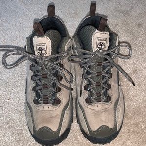 TIMBERLAND HIKING SHOES // Size 7